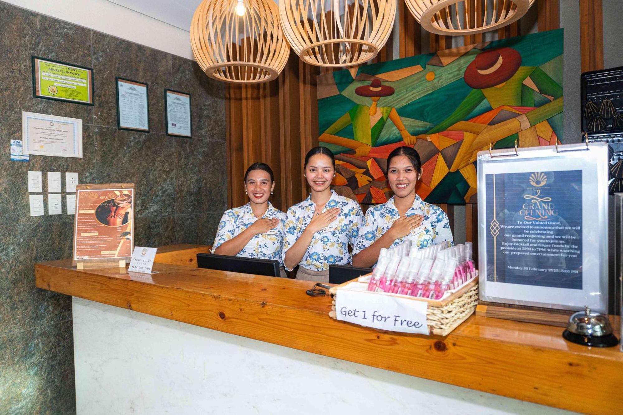 Pearl Vista De Coron Resort Hotel Exterior photo
